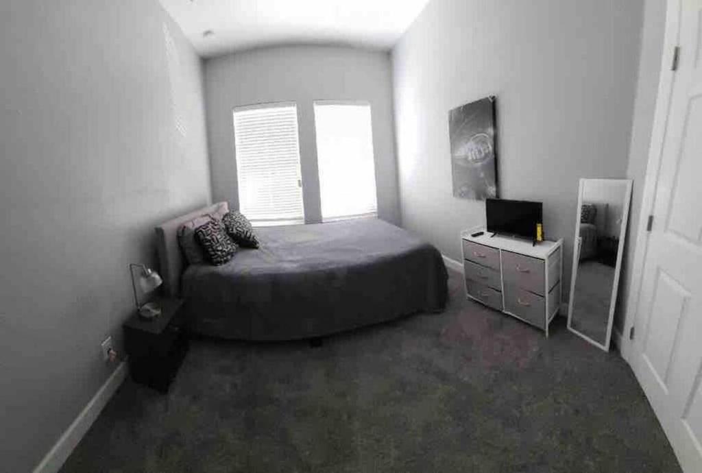 Entire House-Comfy/Close To Downtown/Ybor Τάμπα Εξωτερικό φωτογραφία